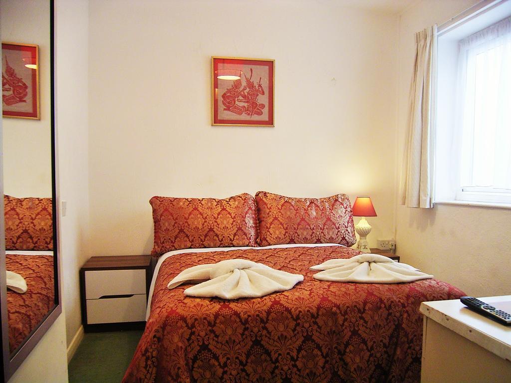 The Ellesmere Hotel อีสต์บอร์น ภายนอก รูปภาพ